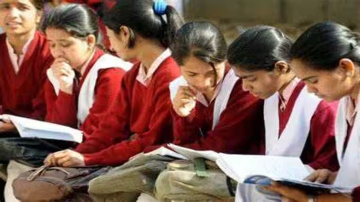 दिल्ली के प्राइवेट स्कूल नहीं बढ़ा सकेंगे मनमानी फीस! सरकार ने लागू की नई व्यवस्था