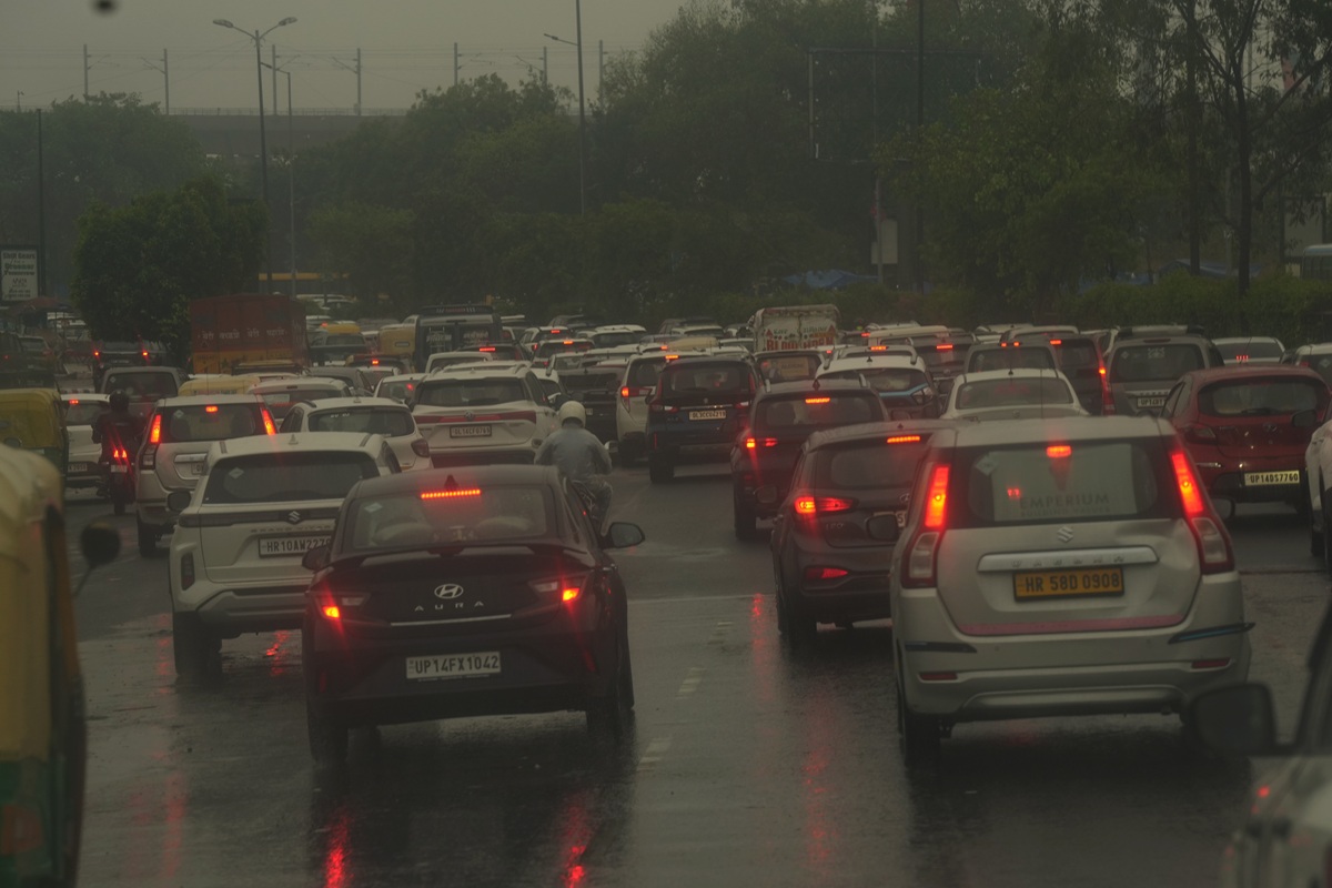 IIT इंदौर ने डेवलप की गजब की तकनीक, जानिए स्मार्ट ट्रैफिक सिस्टम से कैसे रुकेंगे हादसे?