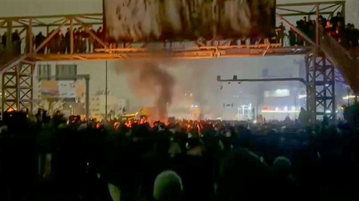 ईरान में मचा कोहराम! सरकार के खिलाफ प्रदर्शनों में अब तक 538 लोगों की मौत