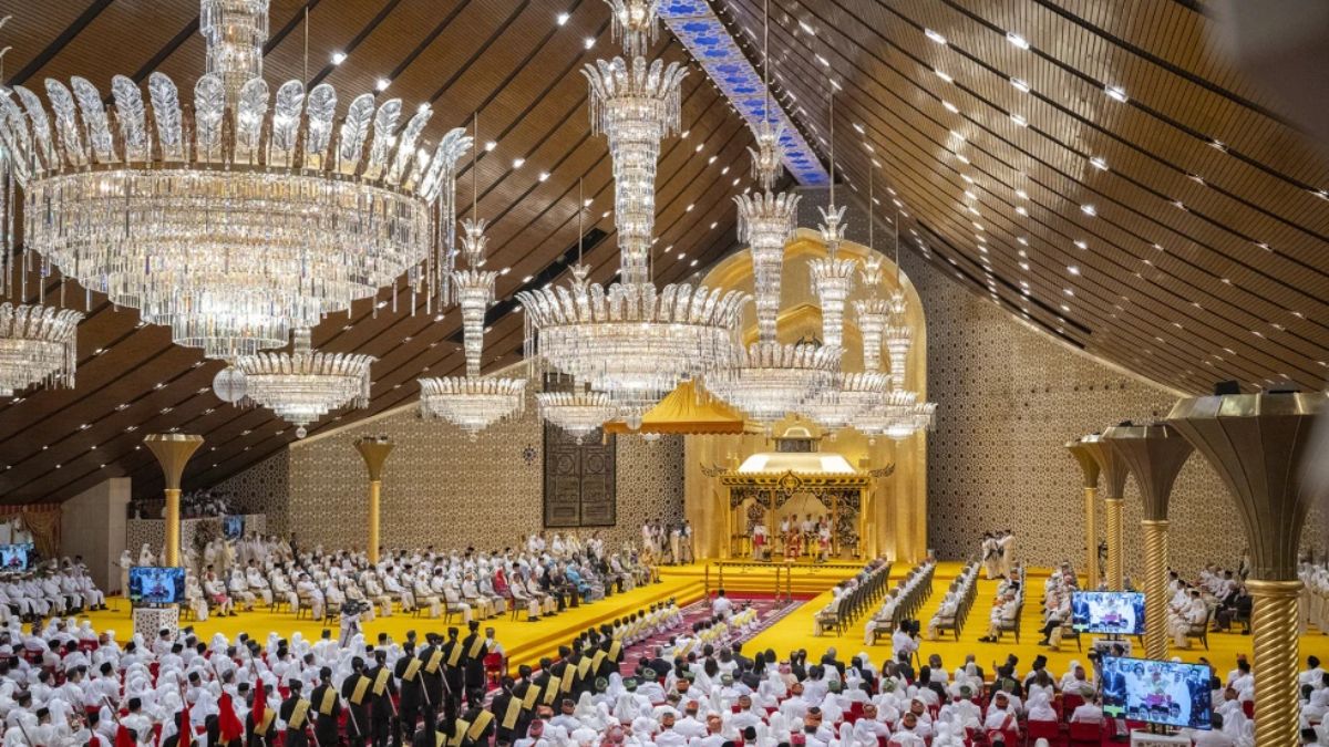 दुनिया का सबसे बड़ा महल कौन सा है?...खासियत कर देगी हैरान