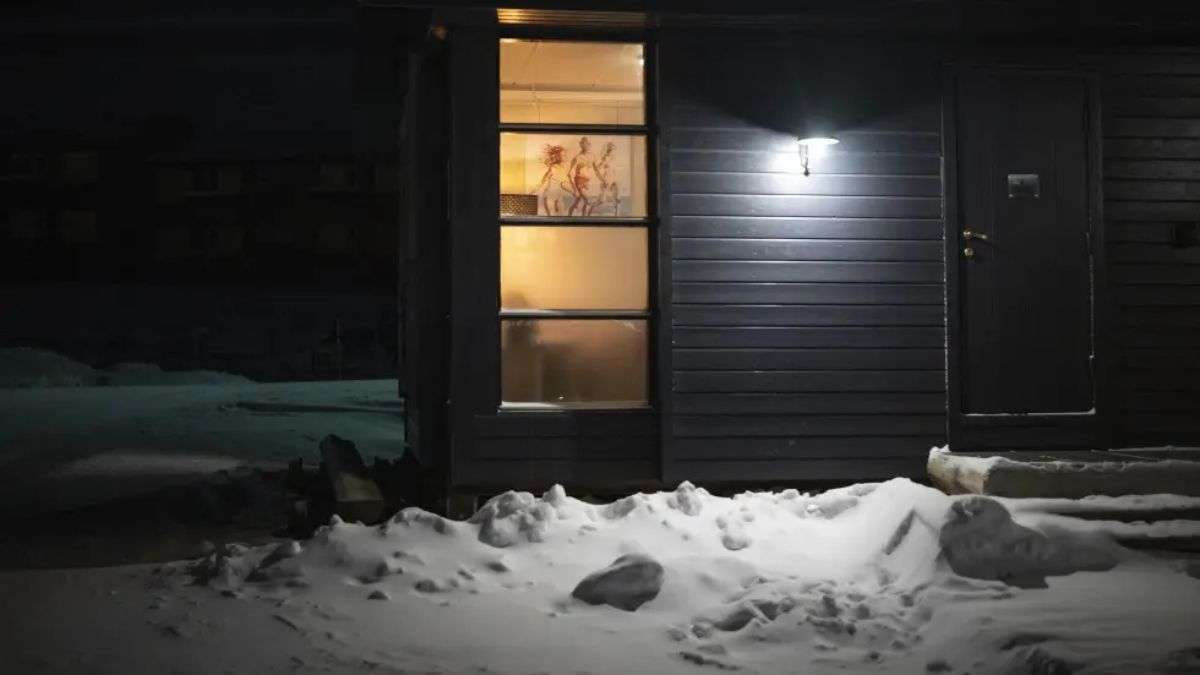 दुनिया में किस जगह होती है 4296 घंटे की एक रात?