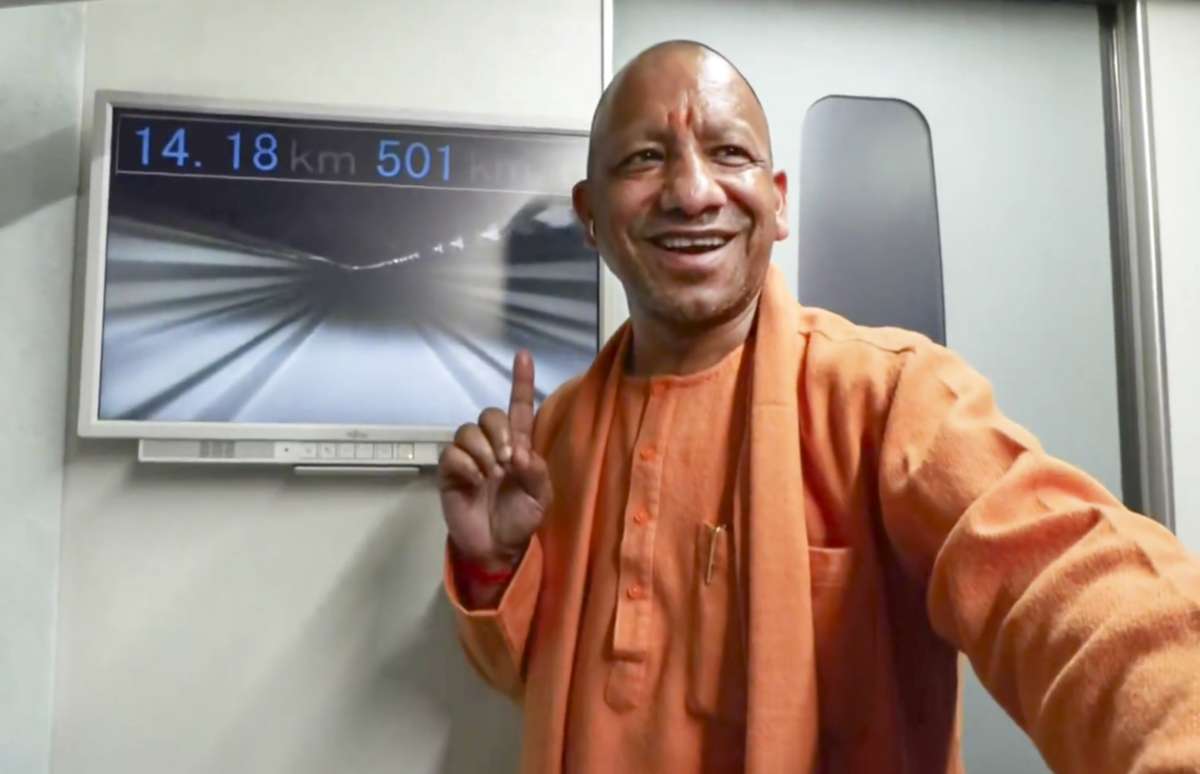 यूपी: एडेड स्कूल के माध्यमिक शिक्षकों और कर्मचारियों के लिए Good News, ग्रेच्युटी बढ़कर 25 लाख हुई