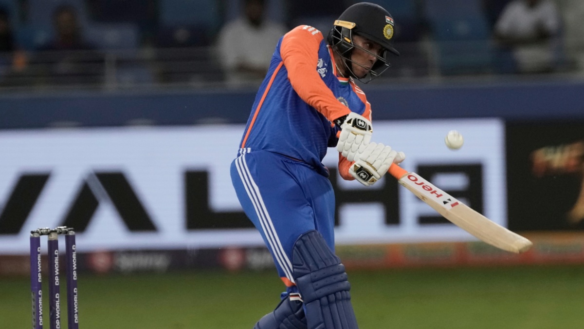 अभिषेक शर्मा हो गए फिट, अस्पताल से मिली छुट्टी, खेलने पर फैसला अभी नहीं