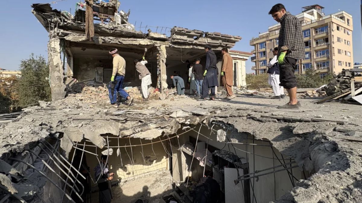 महिलाओं और बच्चों पर एयर स्ट्राइक से पाकिस्तानी जनरल पर भड़का अफगानिस्तान, दी जवाबी कार्रवाई की चेतावनी