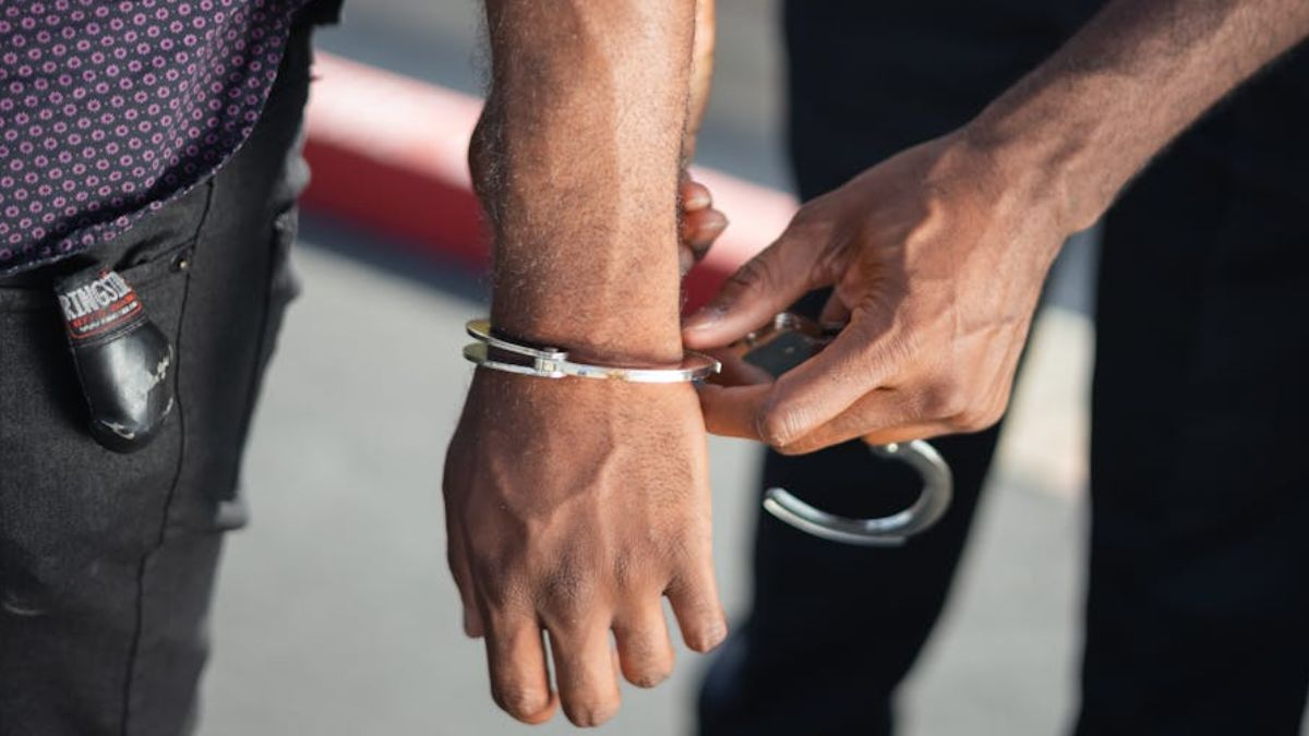 दिल्ली पुलिस के ASI ने ली 15 हजार रुपये की घूस, फंसाने की दे रहा था धमकी, CBI ने रंगे हाथों पकड़ा