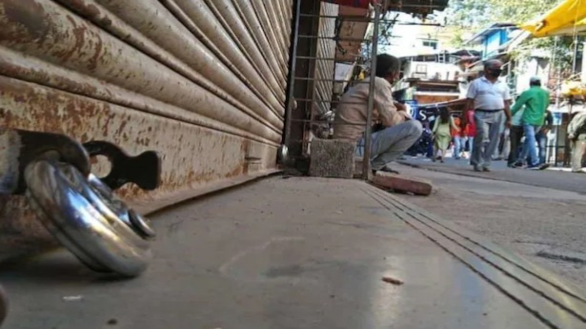 Bharat Bandh Today LIVE Updates: आज घर से निकलने से पहले देख लें पूरी सूची, क्या खुला है और क्या बंद है?