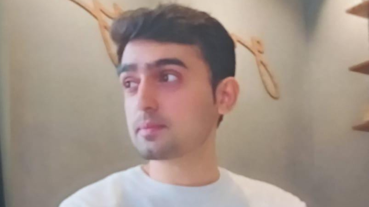 आवारा कुत्ते के काटने के बाद युवक ने लगाई फांसी, बैंक में सीनियर पोस्ट में काम करता था