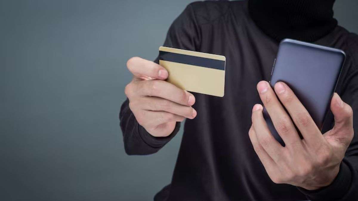 IDFC First Bank के बाद एक और प्राइवेट बैंक में करोड़ों रुपये के फ्रॉड का खुलासा, चार्जबैक की प्रक्रिया शुरू