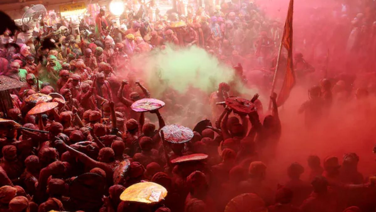 मथुरा: ब्रज की होली खेलना है? यहां जानें लड्डू-लठमार और रंग होली समेत तमाम कार्यक्रमों की तारीख