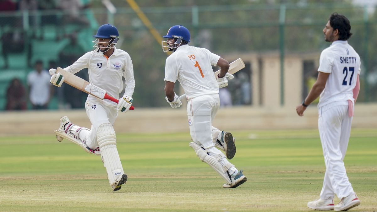 KAR vs J&amp;K Final, Day 3 Live Score: जम्मू कश्मीर की नजरें 600 की तरफ, कर्नाटक के गेंदबाज करना चाहेंगे ऑलआउट