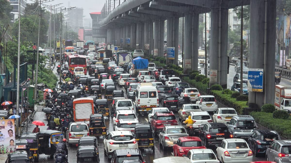 मुंबई ट्रैफिक अलर्ट: दादर का तिलक ब्रिज भारी गाड़ियों के लिए 3 महीने तक बंद रहेगा, ये रूट जाम से बचाएंगे