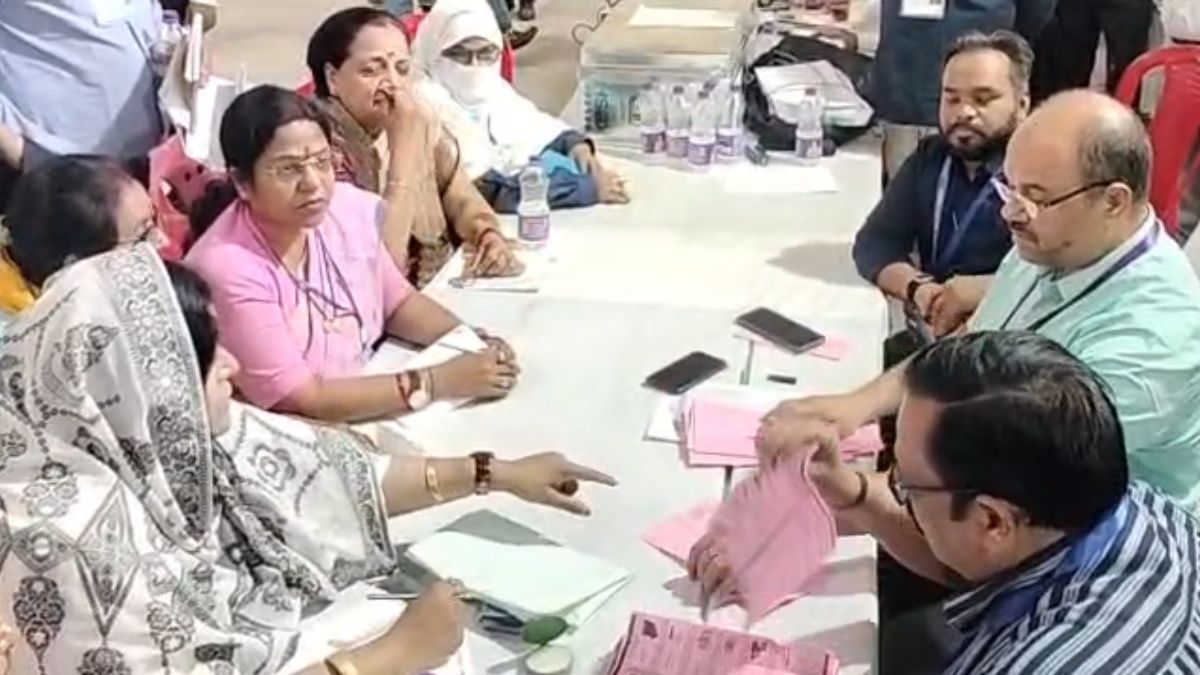 हजारीबाग में मेयर की कुर्सी पर पत्रकार ने जमाया कब्जा, कांग्रेस समर्थित प्रतिद्वंद्वी को दी करारी मात