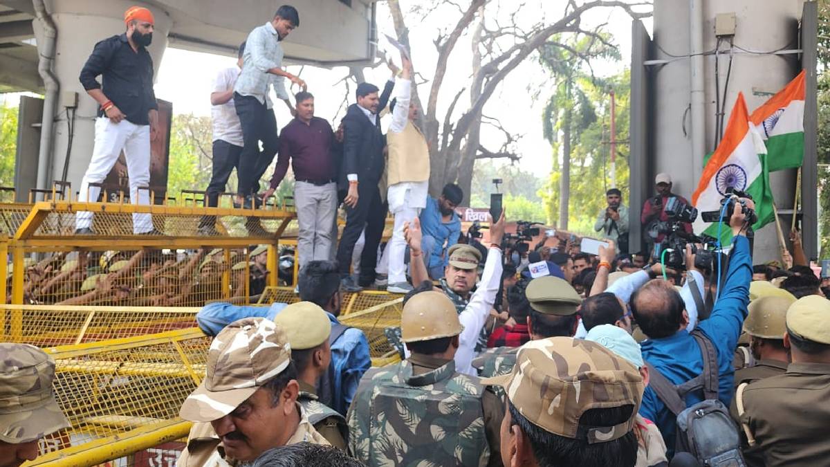 UGC के नए नियम के खिलाफ लखनऊ में बड़ा प्रोटेस्ट, सड़क पर उतरे सवर्ण समाज के लोग, कानून वापस लेने की मांग