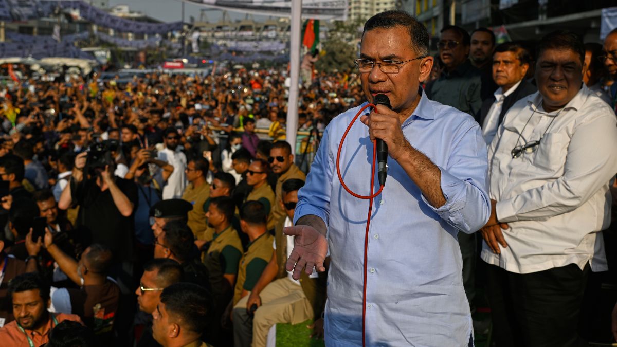 Explainer: पाक और चीन के चंगुल में फंसकर ढाका बनेगा 'ढाक के तीन पात'...या भारत से संबंध सुधार तारिक बदलेंगे हालात