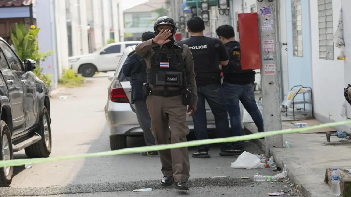 Thailand School Shooting: थाईलैंड के स्कूल में 18 साल के बंदूकधारी ने की फायरिंग, 3 लोग हुए घायल