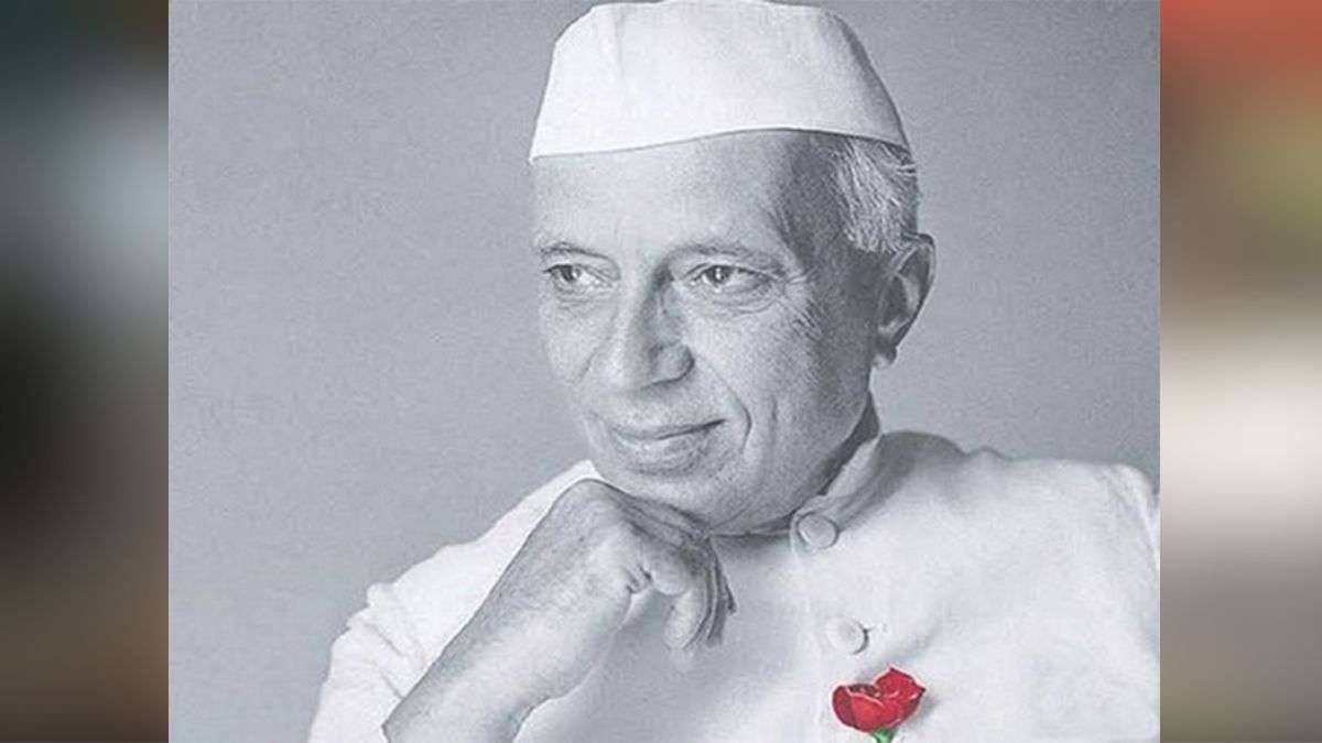 आजाद भारत के पहले लोकसभा चुनाव में कांग्रेस ने कितनी सीटें जीती थीं? तब देश में कितने वोटर्स थे