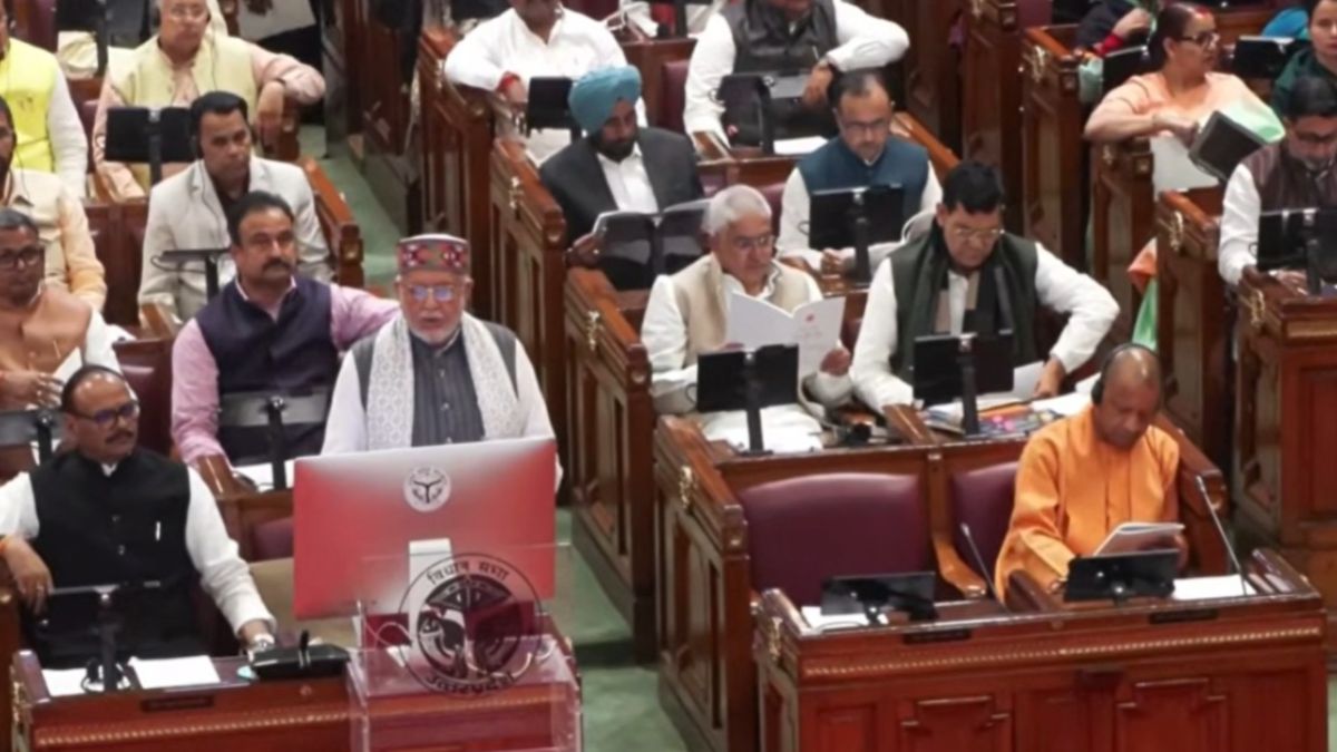 UP Budget 2026 Live Updates: 9 लाख 12 हजार 696 करोड़ का बजट, 10 लाख नौकरी, एग्री एक्सपोर्ट हब