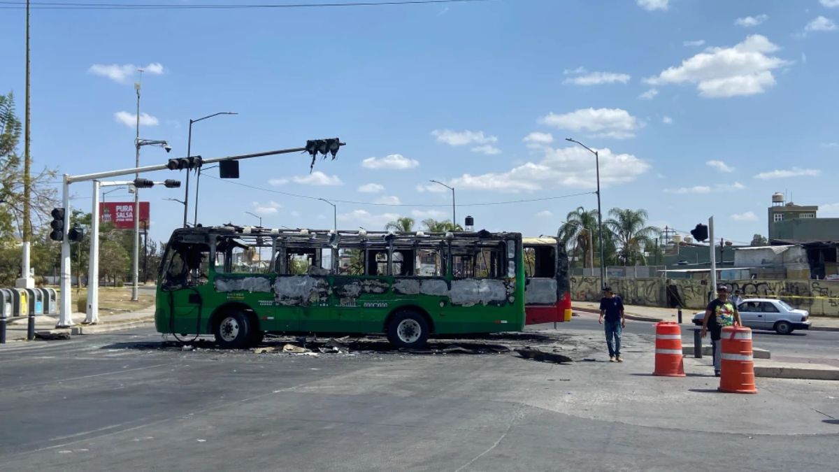 मैक्सिकन सेना के ऑपरेशन में मारा गया खूंखार ड्रग माफिया "एल मेंचो", पूरे देश में फैली हिंसा और भगदड़; उड़ानें रद्द