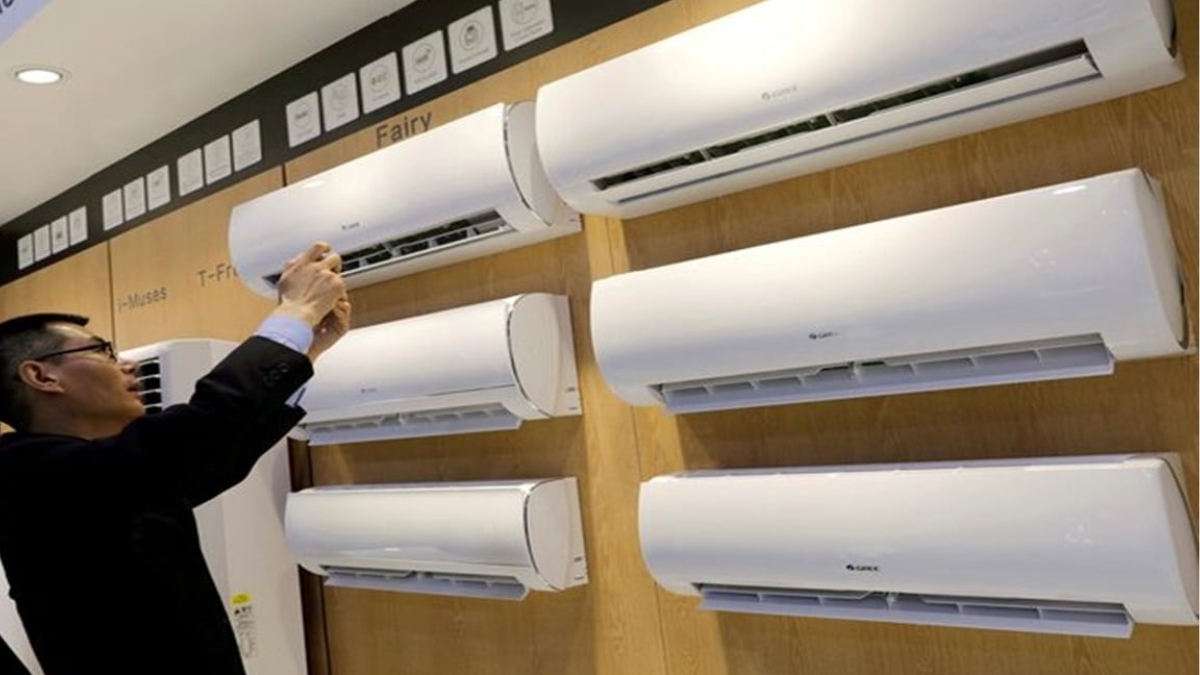 गर्मी से पहले बड़ा झटका! इस बार AC खरीदना पड़ेगा महंगा, LPG संकट ने बिगाड़ा कंपनियों का खेल