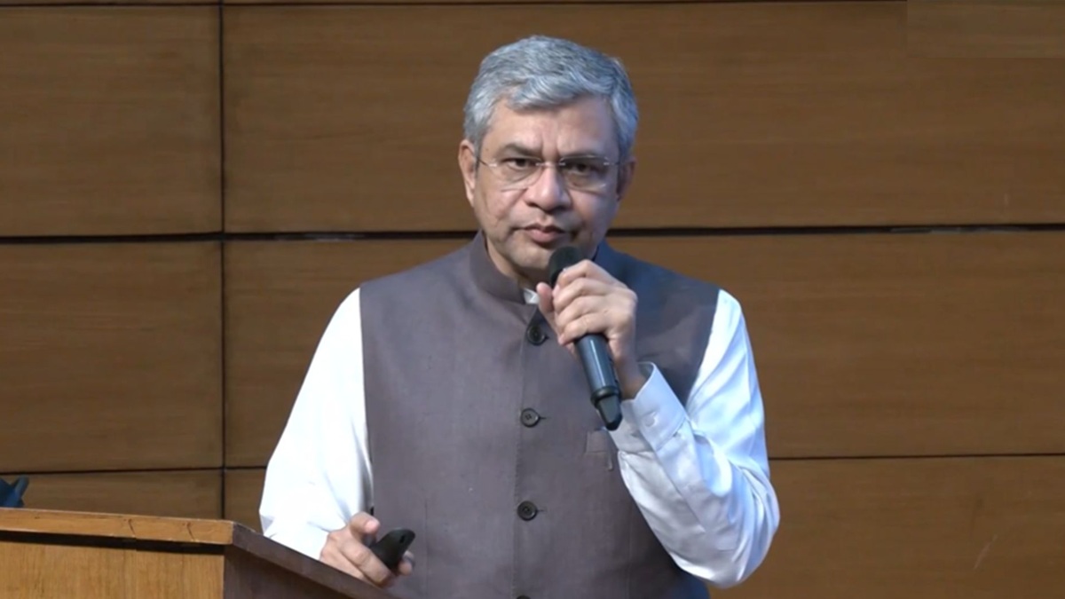 ‘भारत औद्योगिक विकास योजना’ को कैबिनेट ने दी मंजूरी, ₹33,660 करोड़ का बजट तय, जानें किसे होगा फायदा