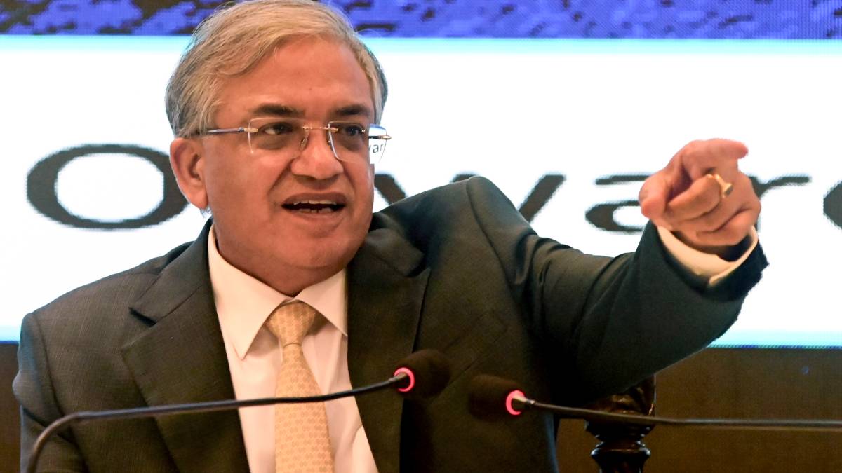 मुख्य चुनाव आयुक्त ज्ञानेश कुमार के खिलाफ महाभियोग प्रस्ताव ला सकता है विपक्ष, नोटिस पर 180 सांसदों ने किया साइन