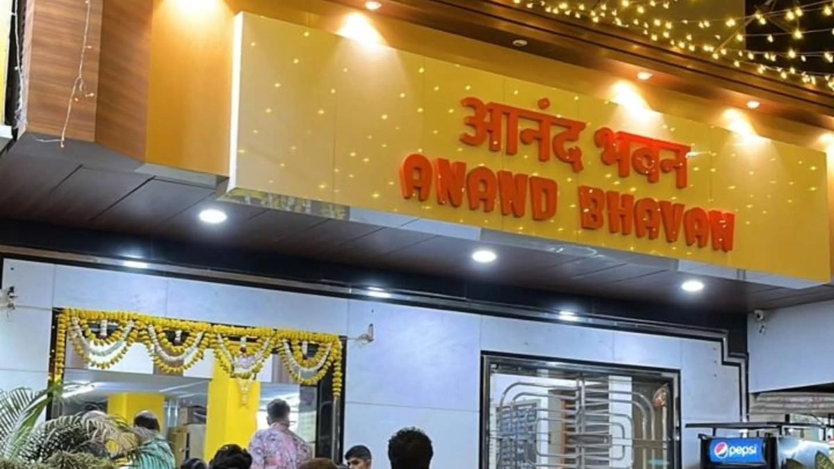 मुंबई: कमर्शियल गैस की कमी का दिख रहा प्रभाव, सबसे पुराने होटलों में एक "आनंद भवन" के मेन्यू से कई व्यंजन डिलिस्ट