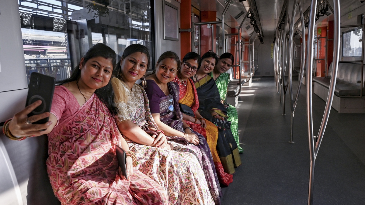 बदलने वाले हैं दिल्ली मेट्रो के नियम, महिला कोच में घुसने पर लगेगा ₹5000 का जुर्माना, कुछ लिखा तो ₹10000 का फाइन