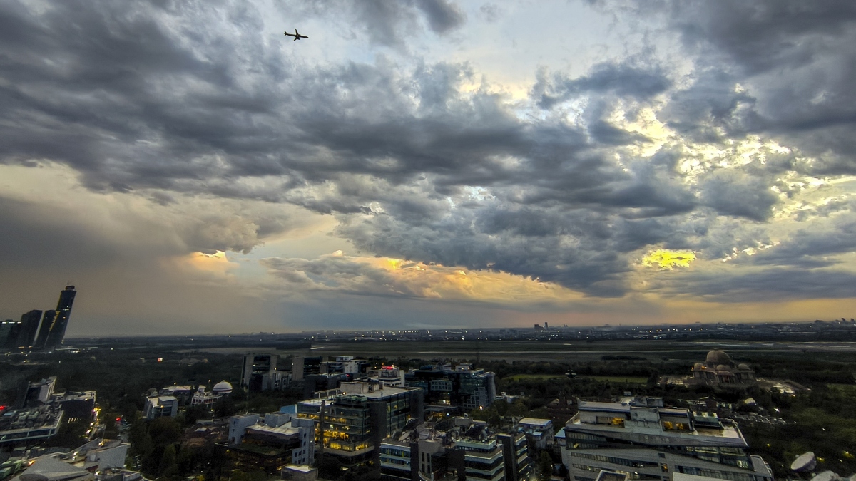 मार्च ने तोड़े कई रिकॉर्ड: दिल्ली में 6 पश्चिमी विक्षोभ, सबसे गर्म, सबसे नम और सबसे प्रदूषित महीना, बारिश भी जमकर