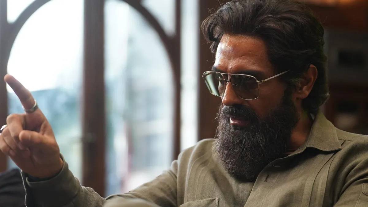 पाकिस्तानी फैमिली ने देखी 'धुरंधर 2', थिएटर से निकते ही उगलने लगे जहर, वीडियो देख खौल जाएगा खून