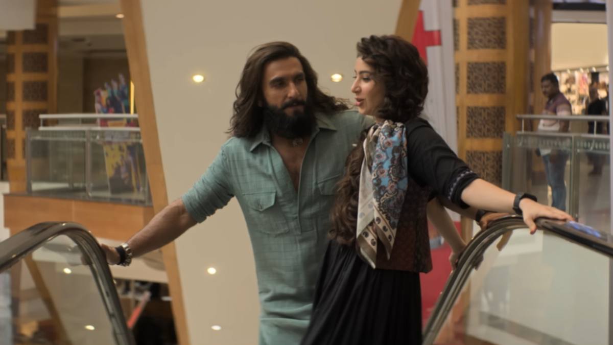 सेकंडों में कराची से मलाड पहुंच गए रणवीर सिंह, पाकिस्तानी मॉल में दिखे गणपति बप्पा, 'धुरंधर' में पकड़ी गई बड़ी गलती