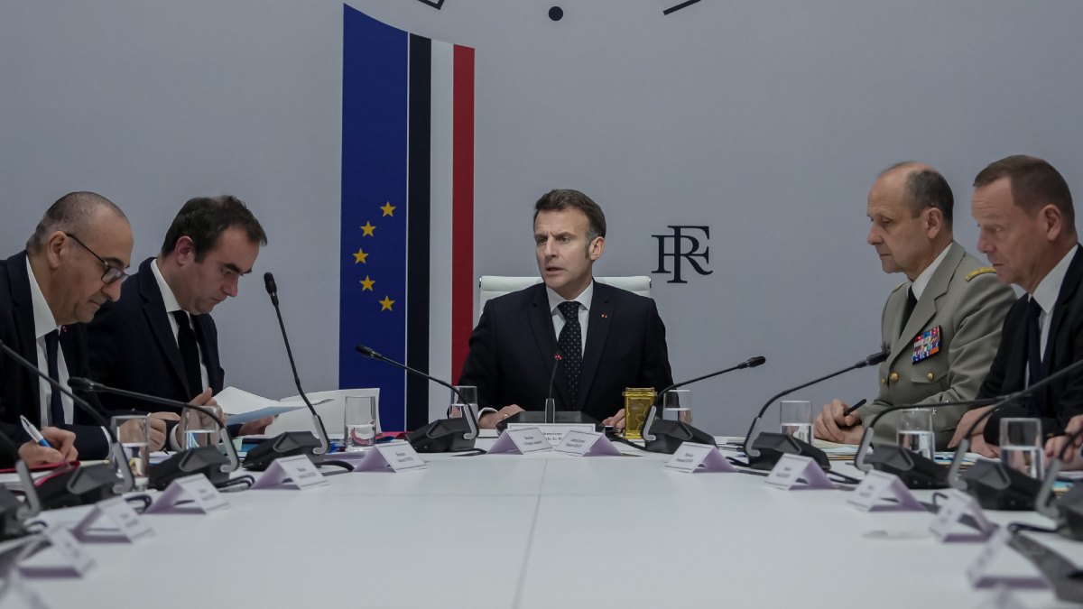 'हम भी परमाणु बम बनाएंगे, गिनती नहीं बताएंगे...', फ्रांस के राष्ट्रपति मैक्रों का ऐलान