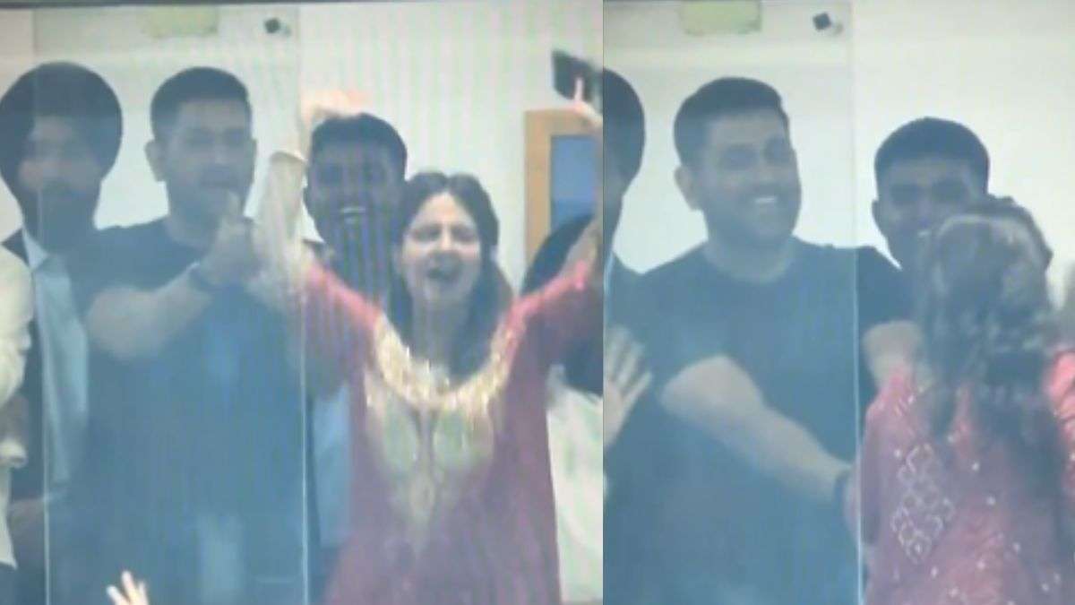 बुमराह के बंप कैच पर खुशी से उछलने लगीं साक्षी, एमएस धोनी का रिएक्शन हुआ वायरल, देखें मैच का सबसे मजेदार मोमेंट