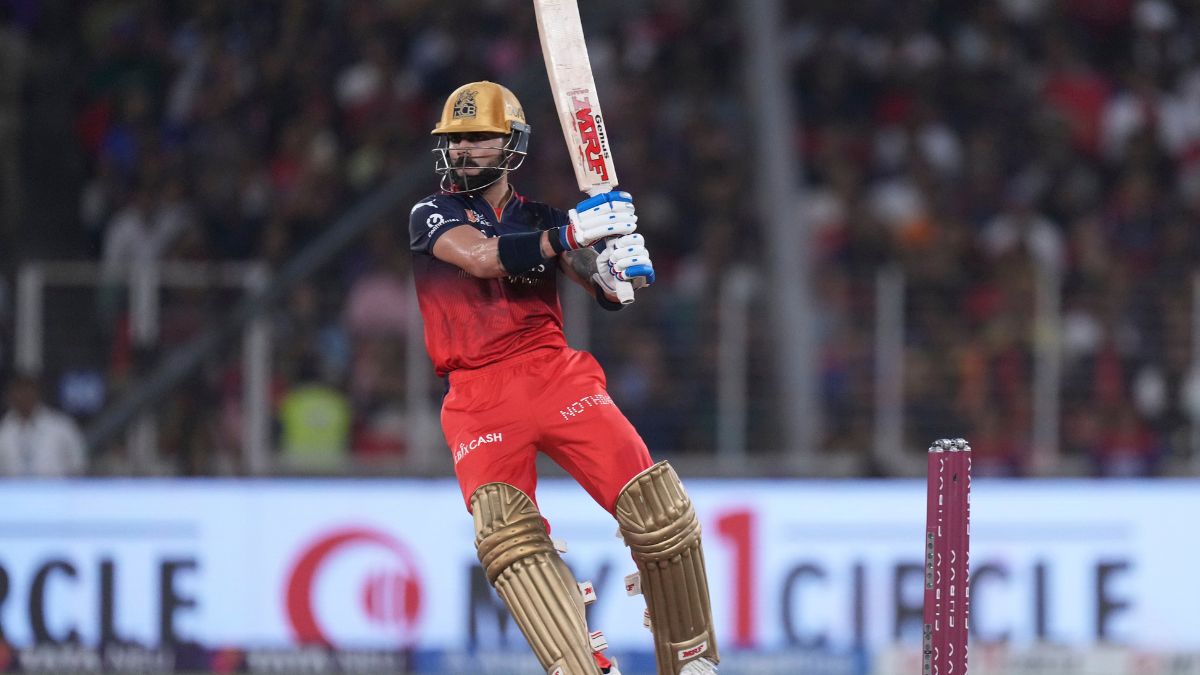 Virat Kohli ने चुनी RCB की ऑलटाइम प्लेइंग XI, ओपनर के तौर किसे दिया मौका, सिराज-हेजलवुड को किया बाहर