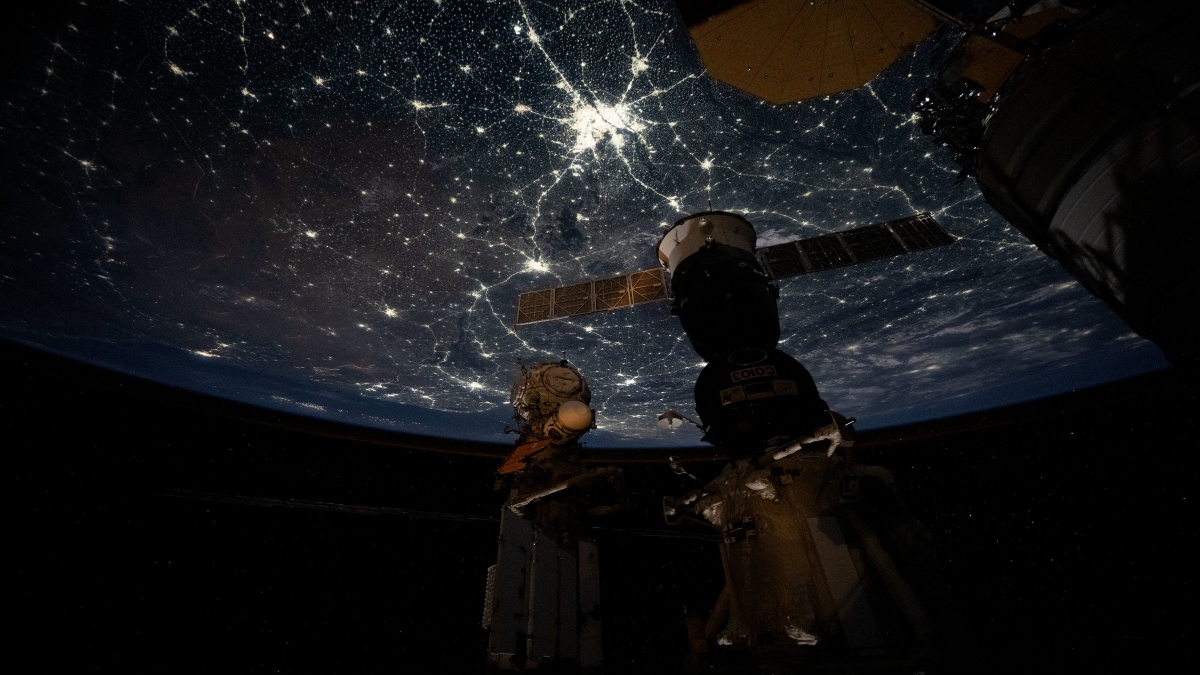 अंतरिक्ष से भारत कैसा दिखता है, टेलीस्कोप की तस्वीरें देखकर आप भी कहेंगे-आई लव माई इंडिया