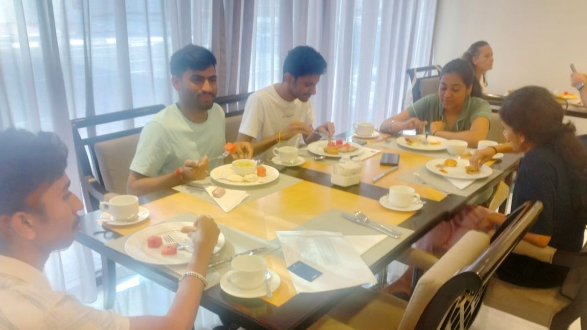 पुणे के एक जाने-माने स्कूल के 84 स्टूडेंट्स दुबई में फंसे, ईरान की ओर से हमले जारी