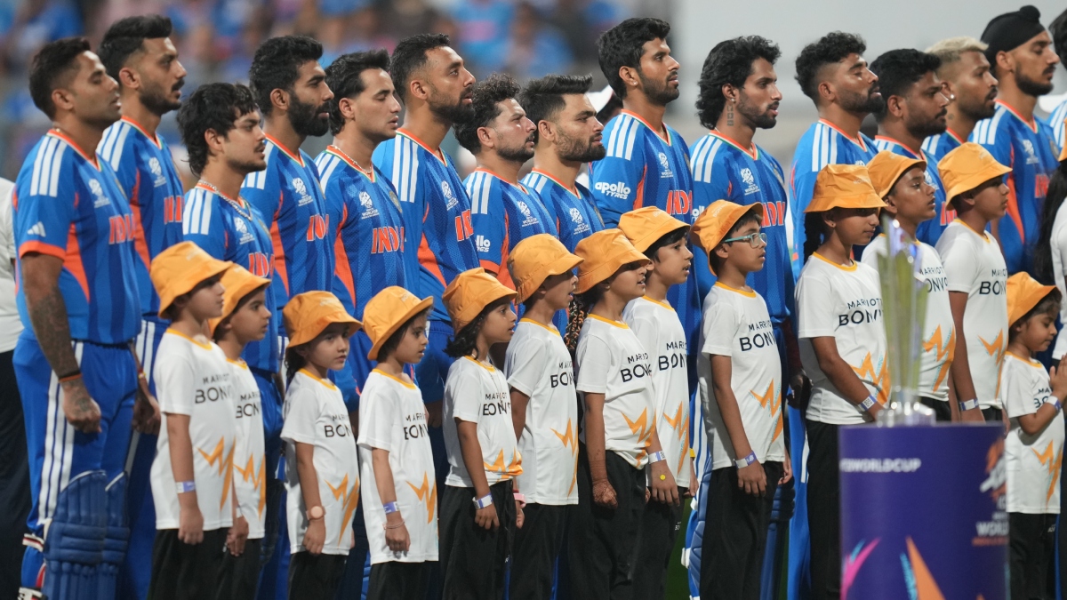 संजू सैमसन के लिए सेमीफाइनल में इस बच्ची की प्रार्थना ने दिखाया कमाल, नेशनल एंथम के दौरान का VIDEO हो रहा है वायरल