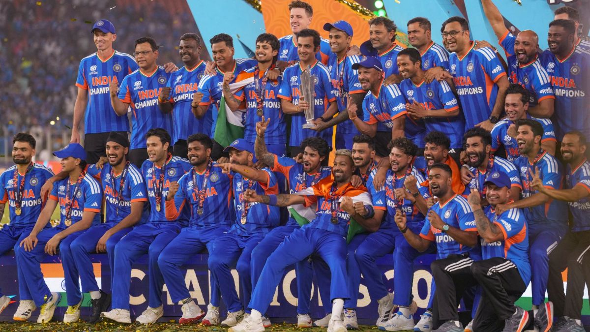 भारत में क्रिकेटर को मैच फीस पर कितना चुकाना होता है TAX? बाकी इनकम पर क्या हैं नियम