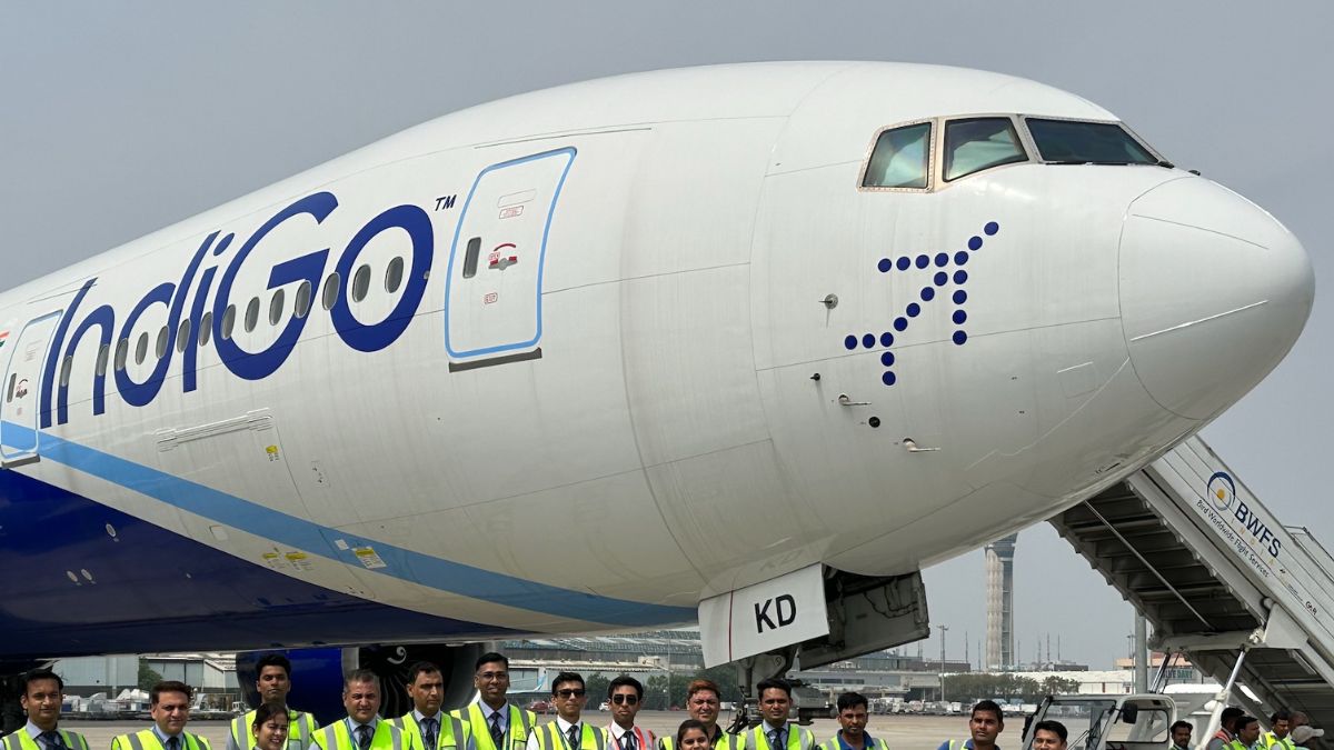 IndiGo के फ्लाइट ऑपरेशन्स में 10% की कटौती, DGCA ने जारी किया डोमेस्टिक समर फ्लाइट शेड्यूल