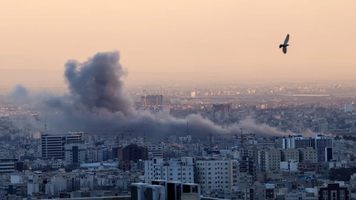 मिडिल ईस्ट तनाव के बीच भारत सरकार ने भारतीयों के लिए बनाया कंट्रोल रूम, हेल्पलाइन नंबर जारी किए