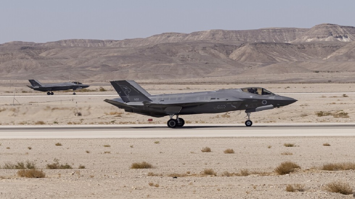 इजरायली जंगी जहाजों ने मोसाद की मदद से ईरान में मचाया कोहराम, किया भयानक हमला; देखें VIDEO