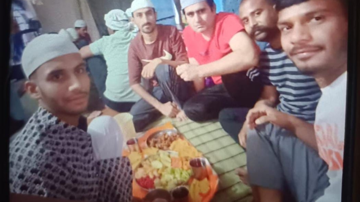 जोधपुर जेल में कैदियों के पास से मिले 11 मोबाइल, 'इफ्तार पार्टी' की फोटो वायरल होने के बाद खुला राज