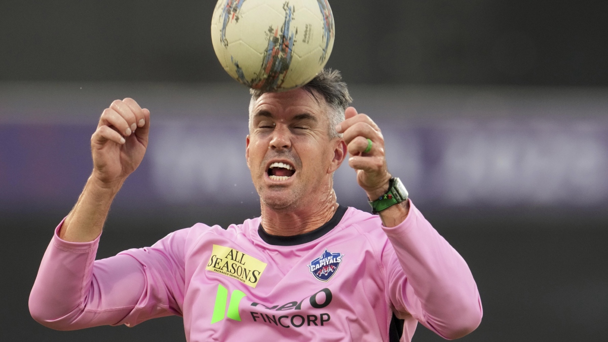 दिल्ली कैपिटल्स को IPL 2026 सीजन शुरू होने से पहले लगा झटका, दिग्गज ने साथ छोड़ने का किया ऐलान