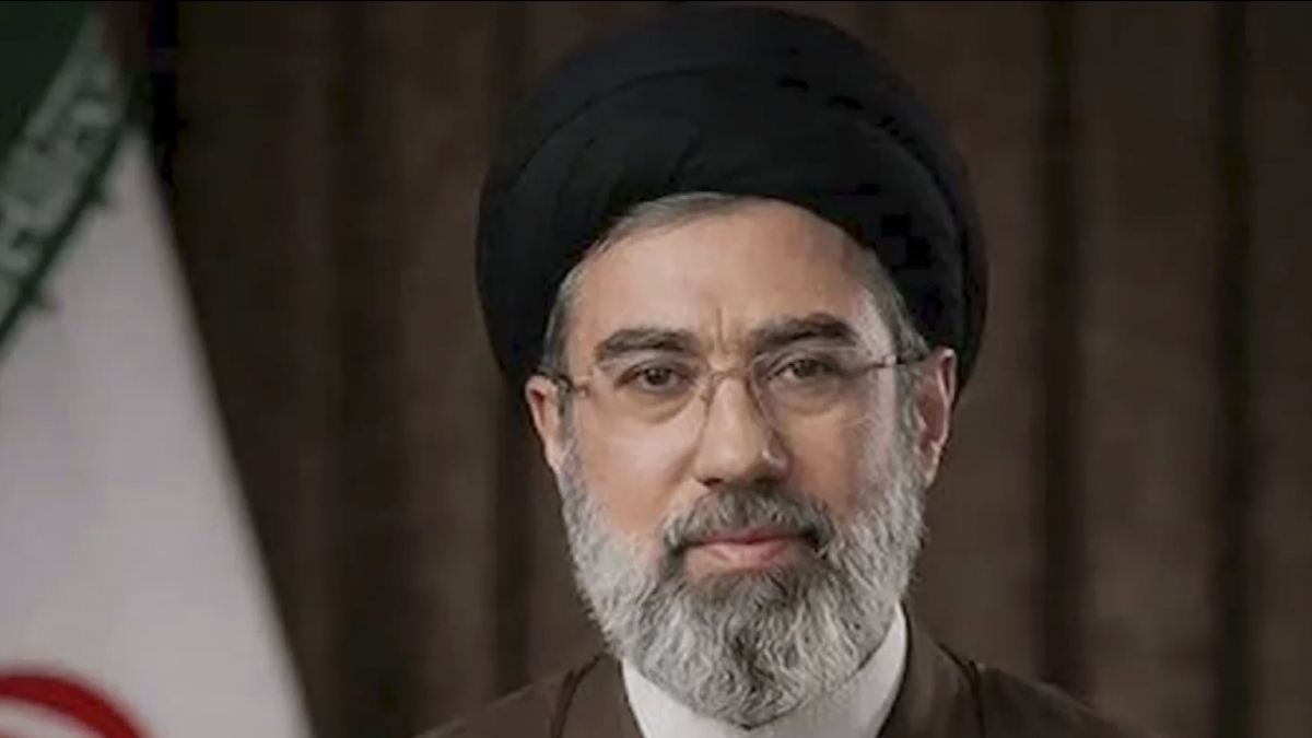 ईरान में नए सुप्रीम लीडर के ऐलान का असर! तेल की कीमतें बढ़ीं, पाकिस्तान-बांग्लादेश में स्कूल-कॉलेज बंद