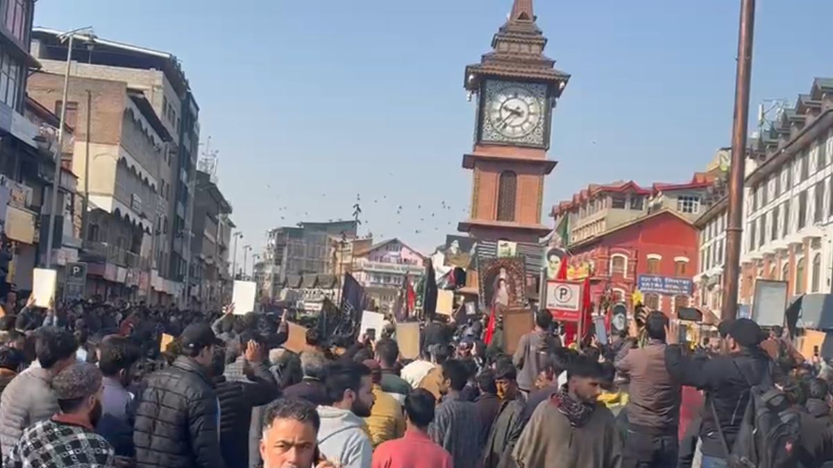 ईरान के सुप्रीम लीडर खामेनेई की हत्या के विरोध में जम्मू-कश्मीर में शिया मुसलमानों ने किया प्रदर्शन, देखें VIDEO