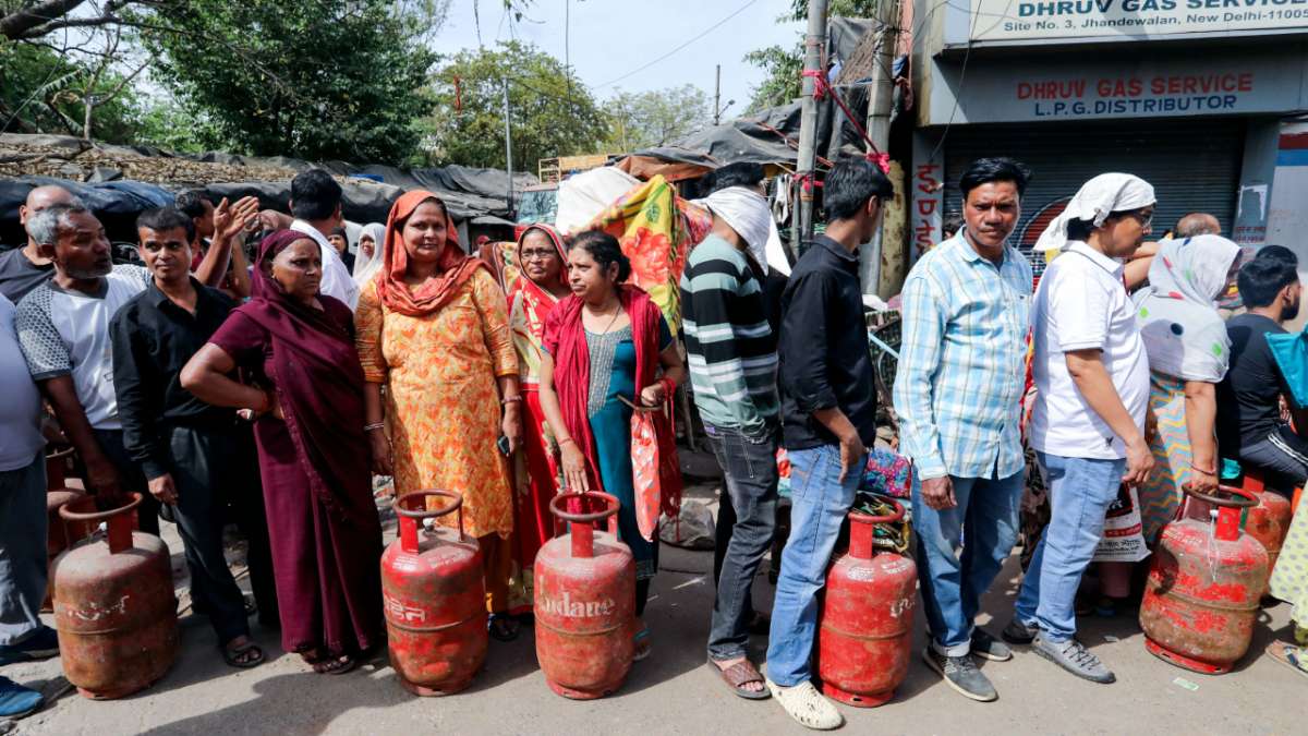 फर्जी LPG बुकिंग स्कैम बढ़ा रहे परेशानी, फेक लिंक से चोरी हो सकता है आपका जरूरी डेटा-ऐसे बचें