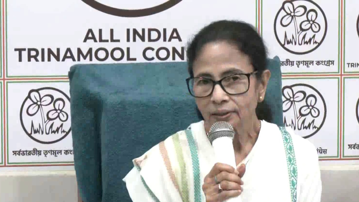 पश्चिम बंगाल विधानसभा चुनाव 2026: टीएमसी का घोषणापत्र जारी, लक्ष्मी भंडार और दियारे ट्रीटमेंट योजना पर जोर