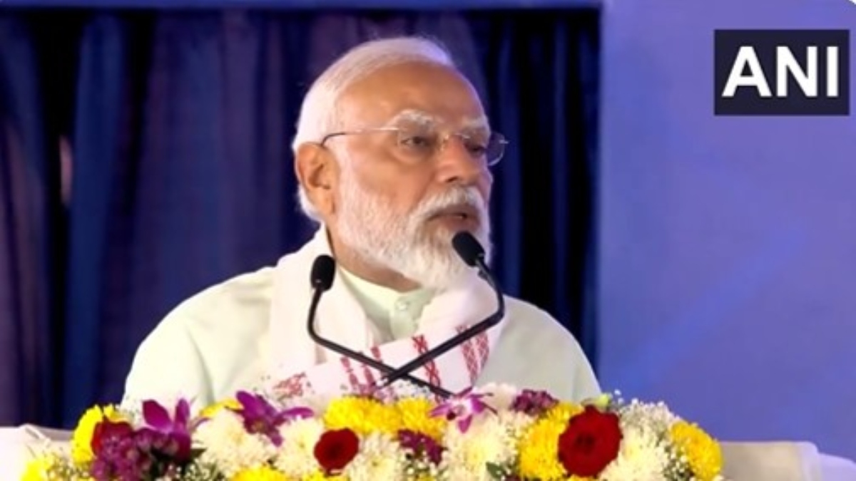 PM मोदी ने दिल्ली मेट्रो के दो नए कॉरिडोर का किया उद्घाटन, बोले- 'आपदा सरकार' न होती तो बहुत पहले पूरा होता काम