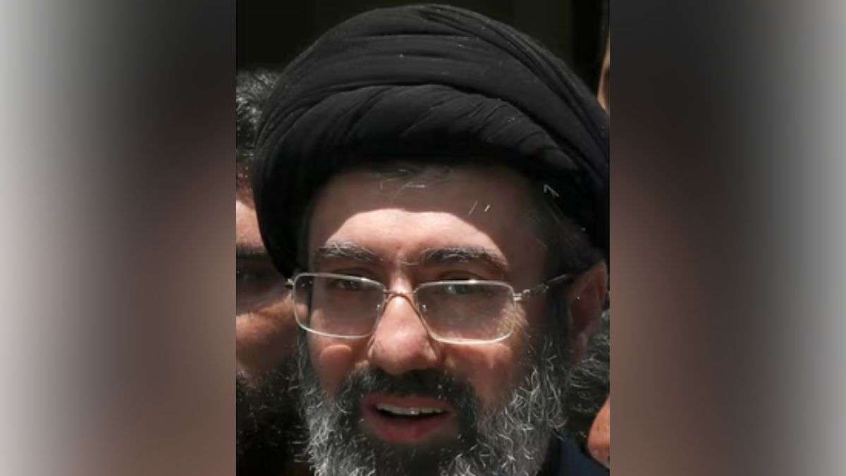 रिपोर्ट: ईरान को मिला नया सुप्रीम लीडर, खामेनेई के बेटे मोजतबा संभालेंगे देश की कमान, जानें उनके बारे में