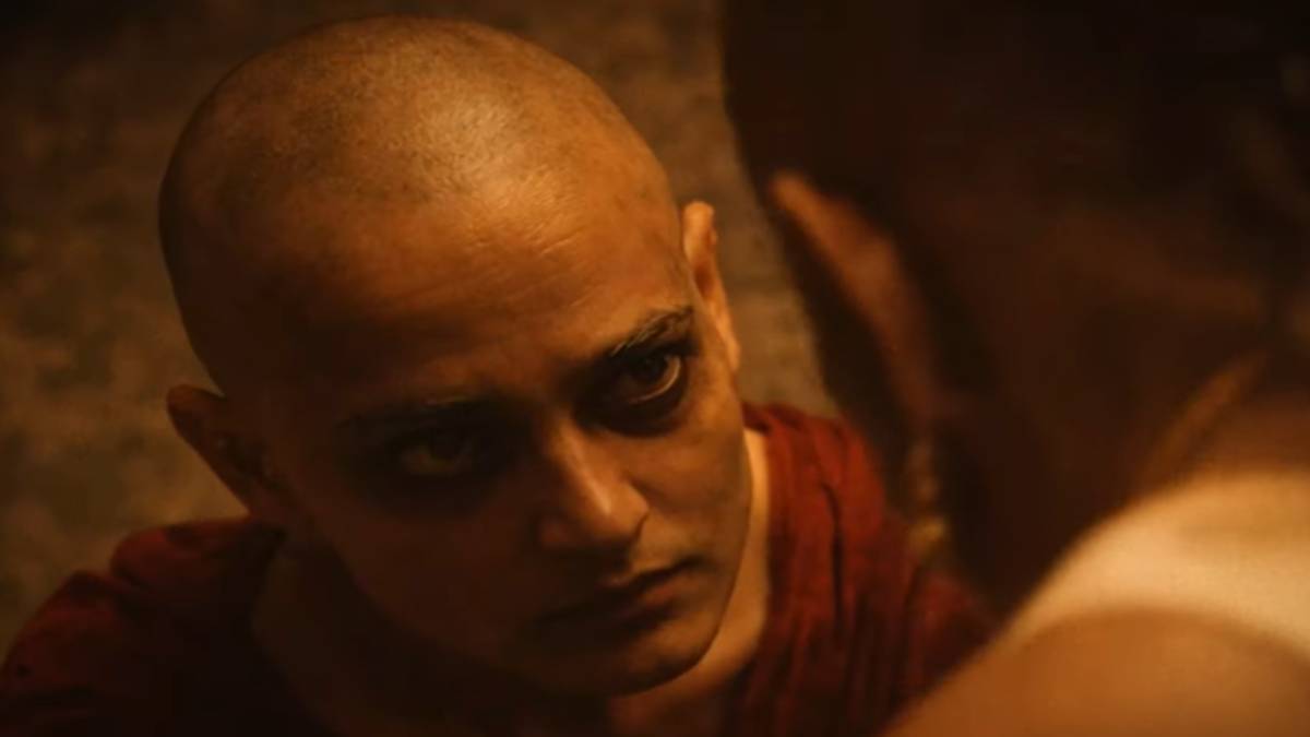 'तुम्बाड' डायरेक्टर ने सिर्फ 33 हजार में बनाई फिल्म, रिलीज हुआ ट्रेलर, गांव, गुंबद और विधवा को देख सिहर उठेगी रूह