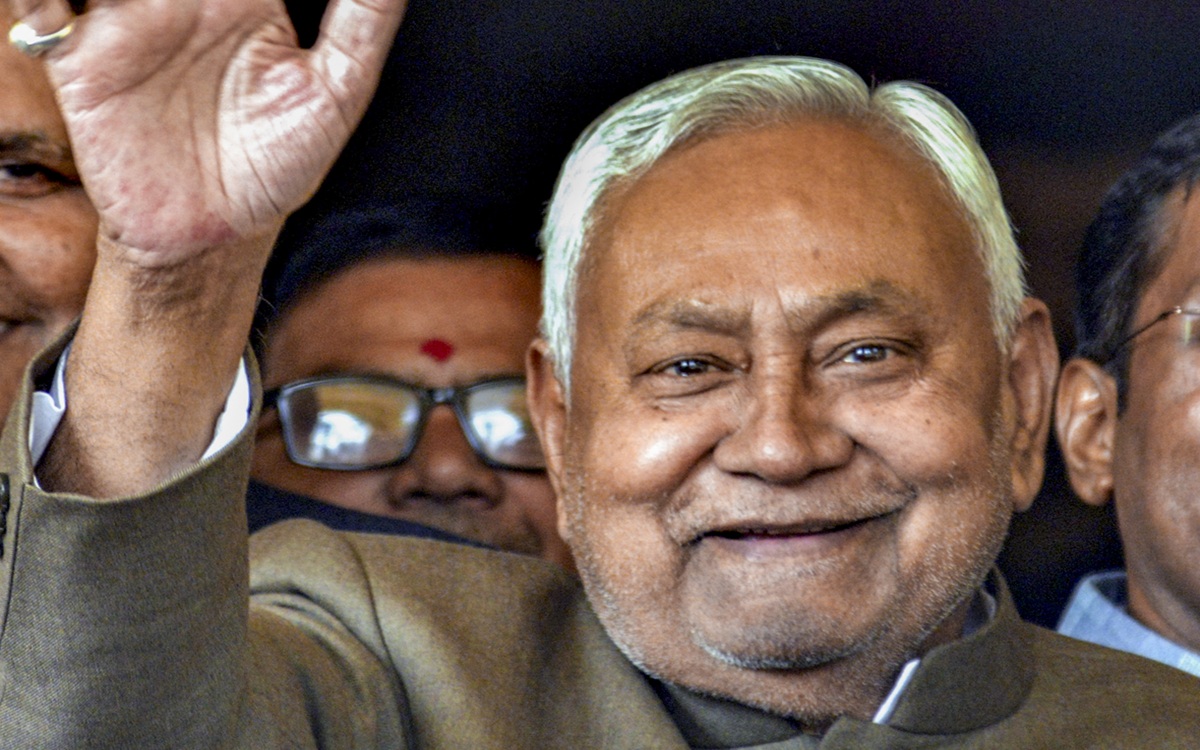 नीतीश युग का अंत? बिना पूर्ण बहुमत के लंबे समय तक रहे सीएम, अब चले राज्यसभा